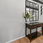 Appartement Flatista Homes - Station - 3br *