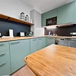 Flatista Homes - Station - 3br Lejlighed München
