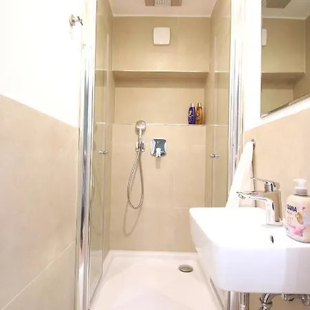 Διαμέρισμα Flatista Homes - Station - 3br