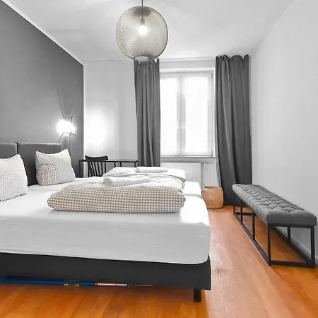 Flatista Homes - Station - 3br