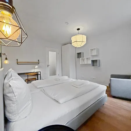 Flatista Homes - Station - 3br * ميونيخ
