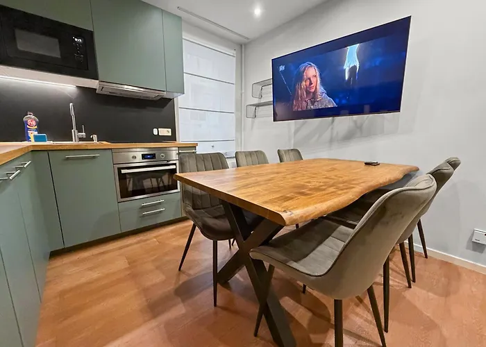 شقة Flatista Homes - Station - 3br *
