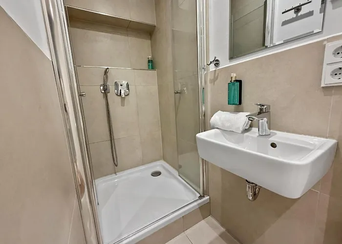 شقة Flatista Homes - Station - 3br *